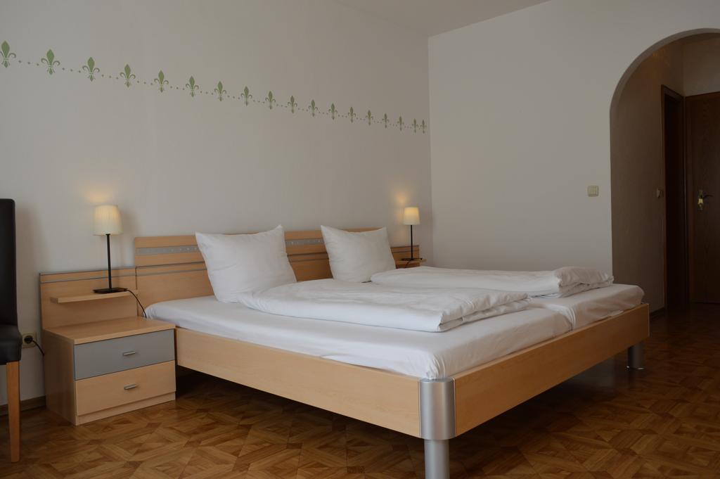 Отель Bayersoier Hof Bad Bayersoien Номер фото